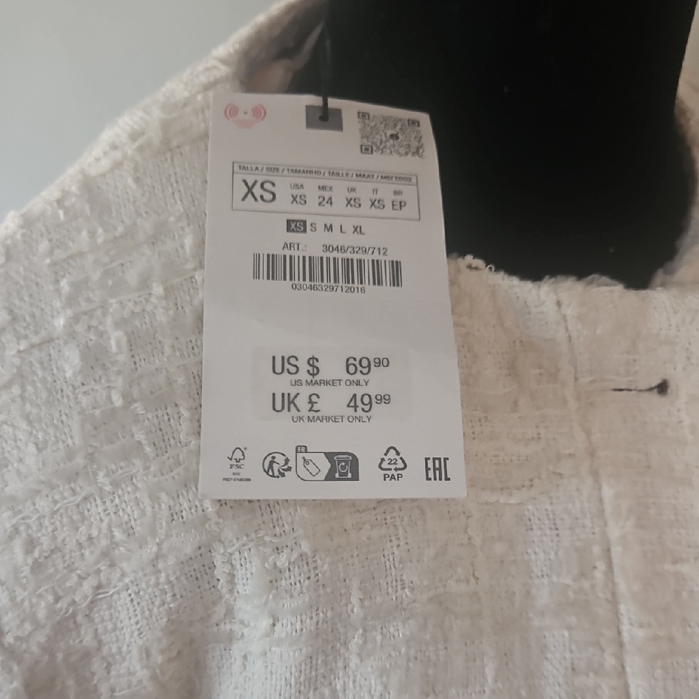 Zara Cream Bomber Jacket with Gold Buttons - Picture 4 of 4
